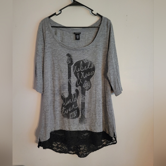 Torrid Rebels & Rose's Tee - Picture 1 of 3
